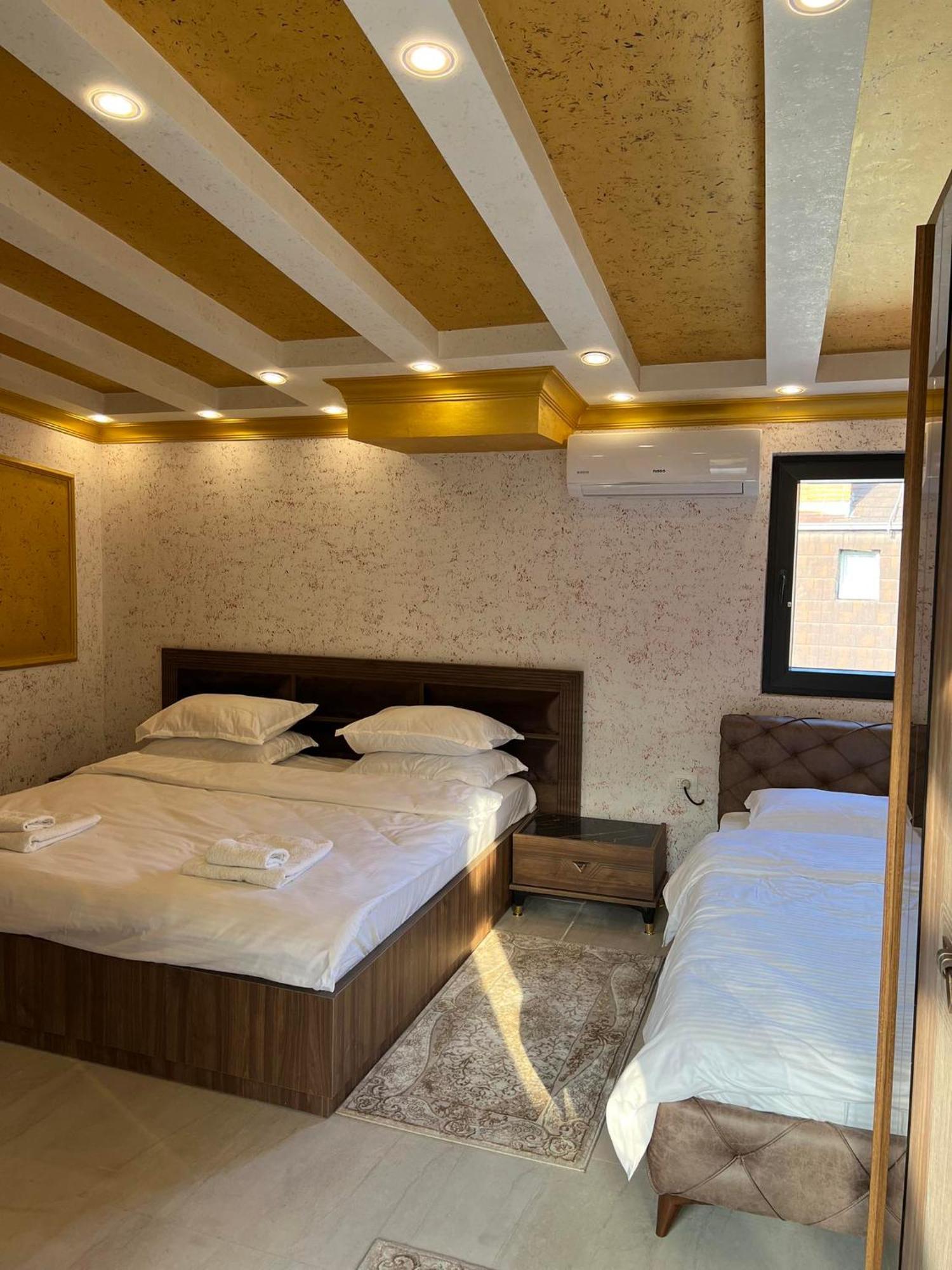 Hotel Premium Pristina Exterior foto