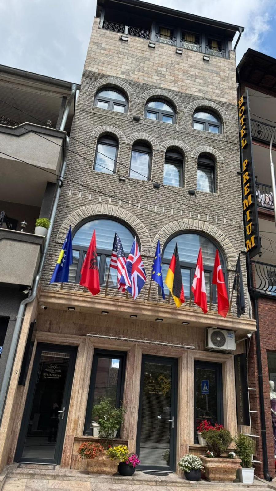 Hotel Premium Pristina Exterior foto